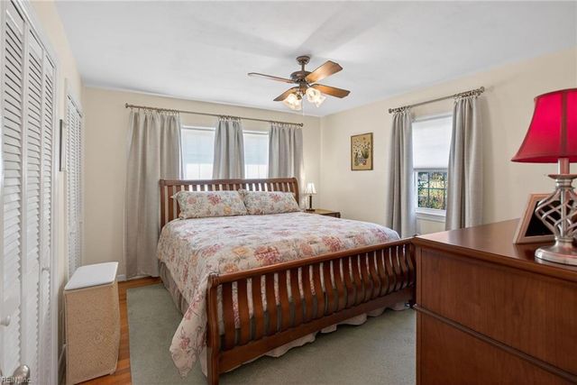 1316 Head Of River RD, Chesapeake, VA 23322