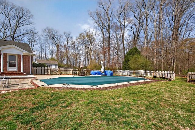 1316 Head Of River RD, Chesapeake, VA 23322