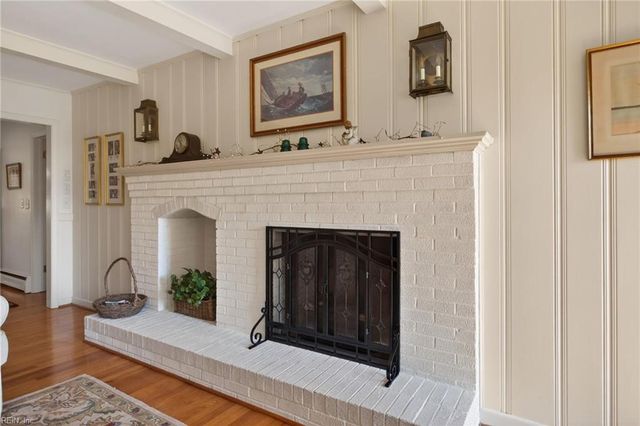 1316 Head Of River RD, Chesapeake, VA 23322