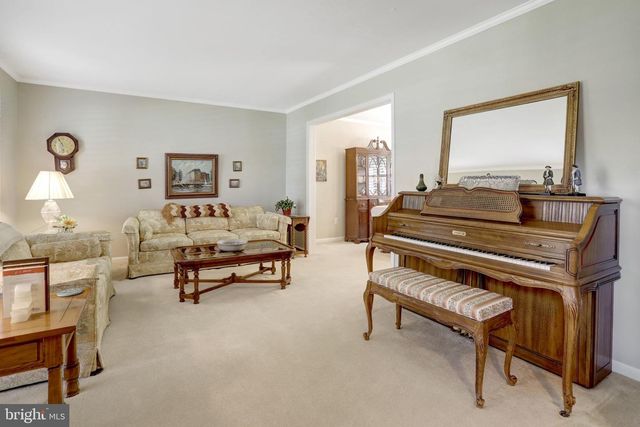 8723 CUTTERMILL PL, Springfield, VA 22153