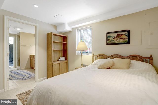 8723 CUTTERMILL PL, Springfield, VA 22153