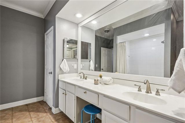 3777 Peachtree NE Road 1216, Atlanta, GA 30319