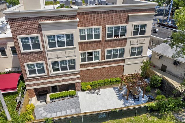 425 New York Avenue, Huntington, NY 11743