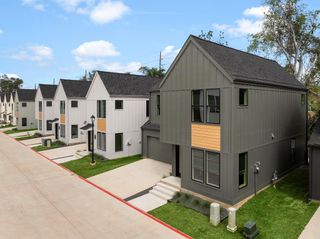 1941 Sawdust Road 128, The Woodlands, TX 77380