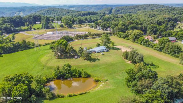 916 W Copeland Drive, Powell, TN 37849