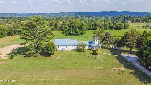 916 W Copeland Drive, Powell, TN 37849