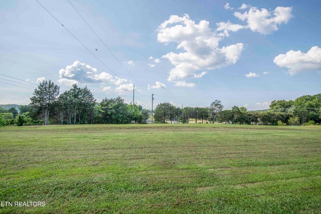 916 W Copeland Drive, Powell, TN 37849