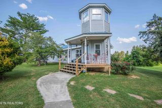 916 W Copeland Drive, Powell, TN 37849