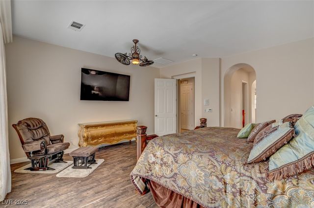 209 Surtees Point Street, Las Vegas, NV 89144