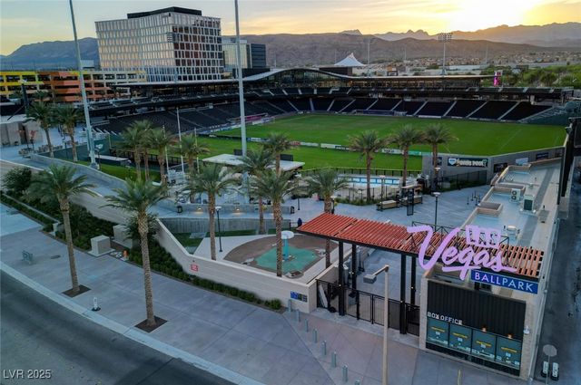 209 Surtees Point Street, Las Vegas, NV 89144