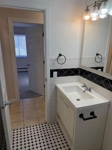 3829 Lake Drive Avenue N, Robbinsdale, MN 55422