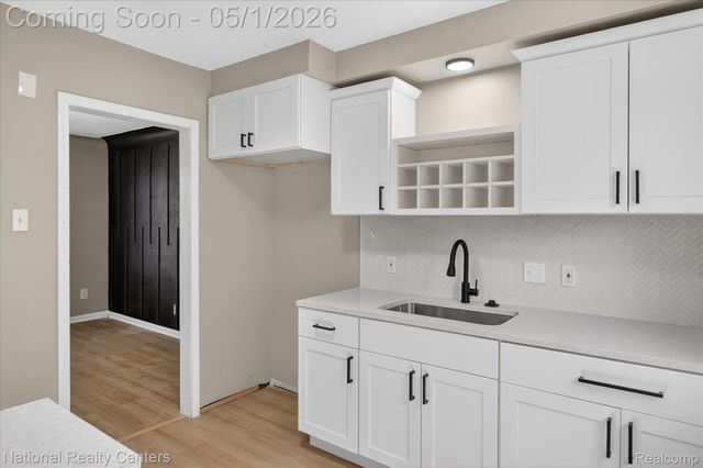 17130 Mansfield Street, Detroit, MI 48235