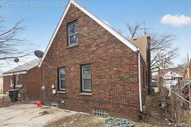 17130 Mansfield Street, Detroit, MI 48235