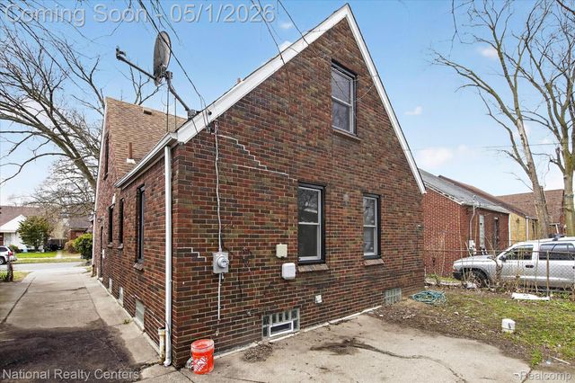 17130 Mansfield Street, Detroit, MI 48235