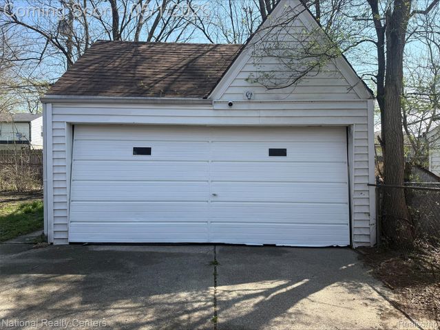 17130 Mansfield Street, Detroit, MI 48235