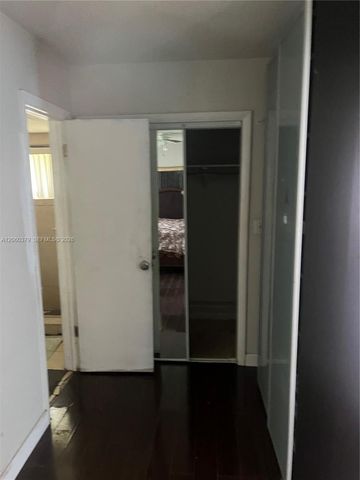 3700 NW 25th St, Lauderdale Lakes, FL 33311