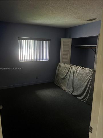 3700 NW 25th St, Lauderdale Lakes, FL 33311