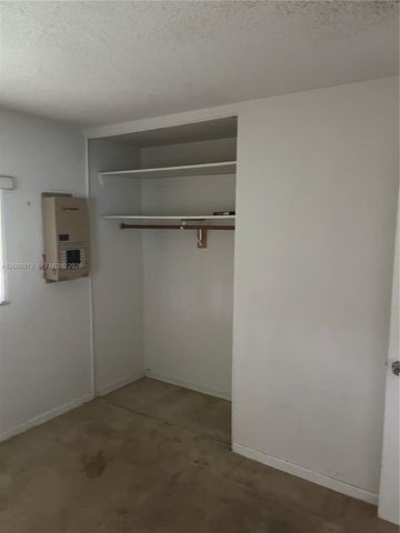 3700 NW 25th St, Lauderdale Lakes, FL 33311