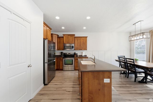 7097 W COTTAGE DR, West Jordan, UT 84081