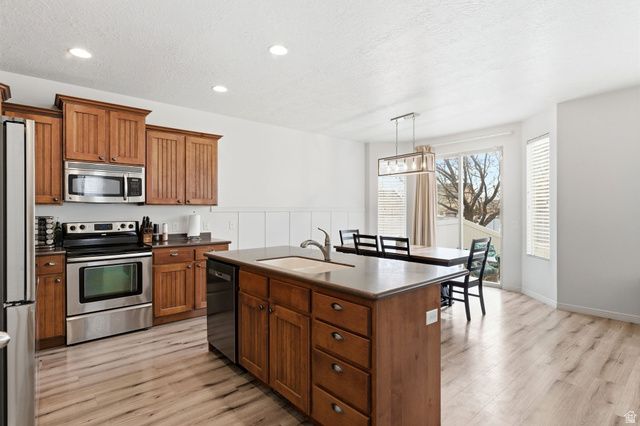 7097 W COTTAGE DR, West Jordan, UT 84081