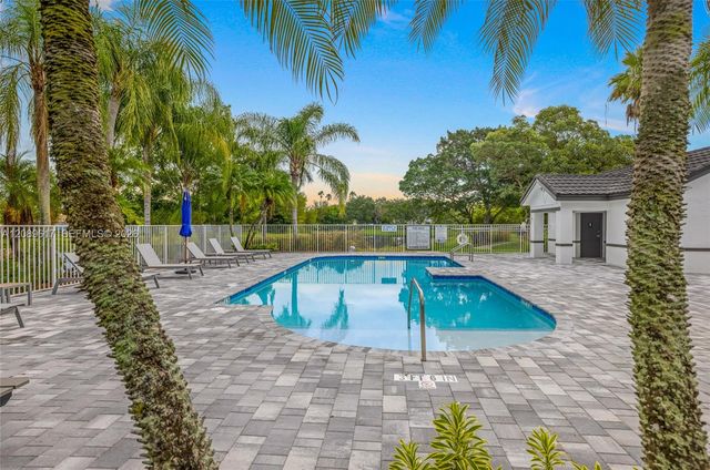 1315 Bayview Circle, Weston, FL 33326