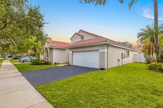 1315 Bayview Circle, Weston, FL 33326