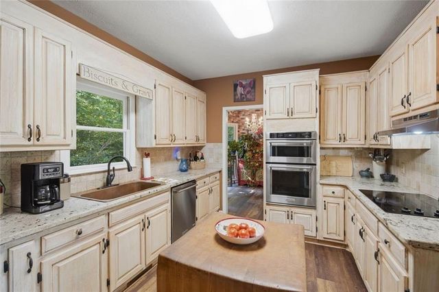 43 Hyalite Road W, Dahlonega, GA 30533