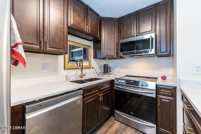 10 Lynnhurst Dr Apt 208, Ormond Beach, FL 32176