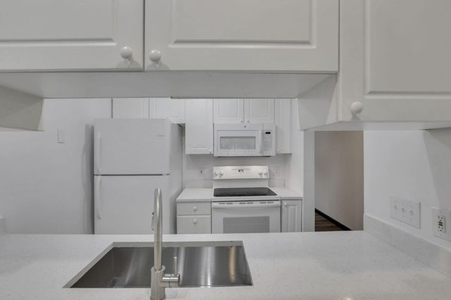6675 Hamler Drive, Canal Winchester, OH 43110