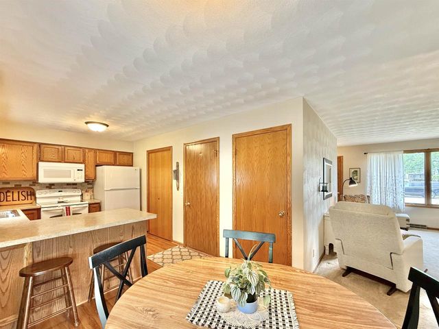 4105 Mackinac Drive, Janesville, WI 53546