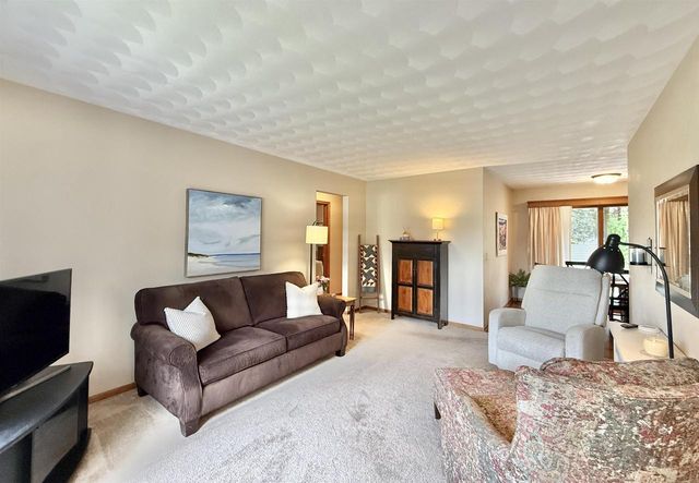 4105 Mackinac Drive, Janesville, WI 53546
