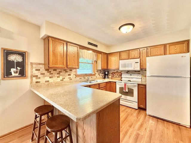 4105 Mackinac Drive, Janesville, WI 53546