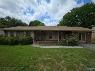 2613 Skyline Drive, Huntsville, AL 35810