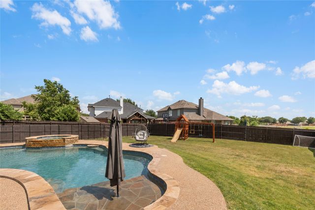 2624 Stable Door Lane, Fort Worth, TX 76244