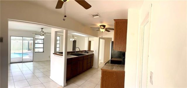1650 NW 43rd Street, Oakland Park, FL 33309