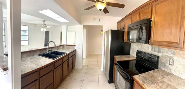 1650 NW 43rd Street, Oakland Park, FL 33309