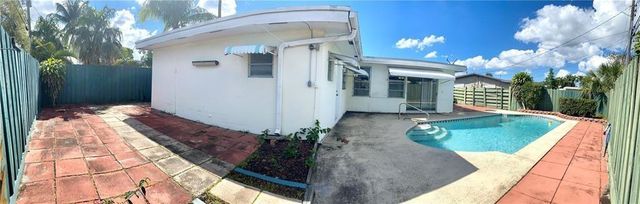 1650 NW 43rd Street, Oakland Park, FL 33309