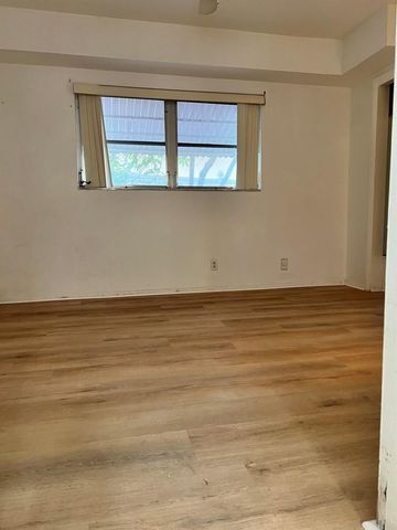1650 NW 43rd Street, Oakland Park, FL 33309