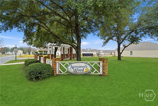 1067 Autumns Wood Circle E, Brunswick, GA 31524