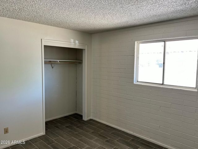 401 W GREENWICH Road, Kearny, AZ 85137