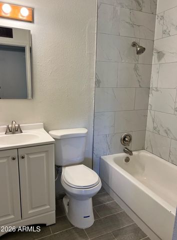 401 W GREENWICH Road, Kearny, AZ 85137