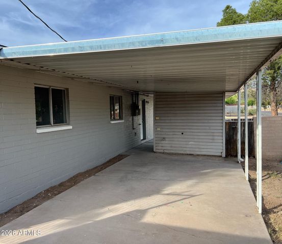 401 W GREENWICH Road, Kearny, AZ 85137