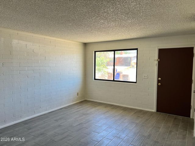 401 W GREENWICH Road, Kearny, AZ 85137