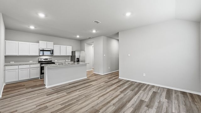 1912 CHEROKEE Lane, Cleburne, TX 76033