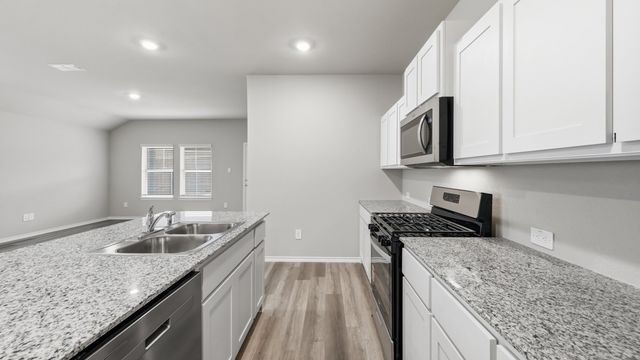 1912 CHEROKEE Lane, Cleburne, TX 76033