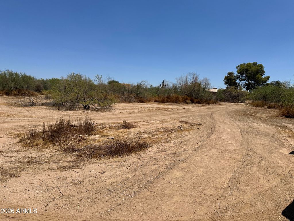20625 W SKINNER Drive --, Wittmann, AZ 85361 — exterior