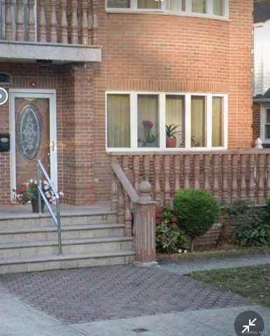 147-30 Cherry Avenue 1, Flushing, NY 11355