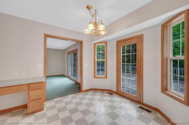 7250 Randall Drive, Fenton, MI 48430