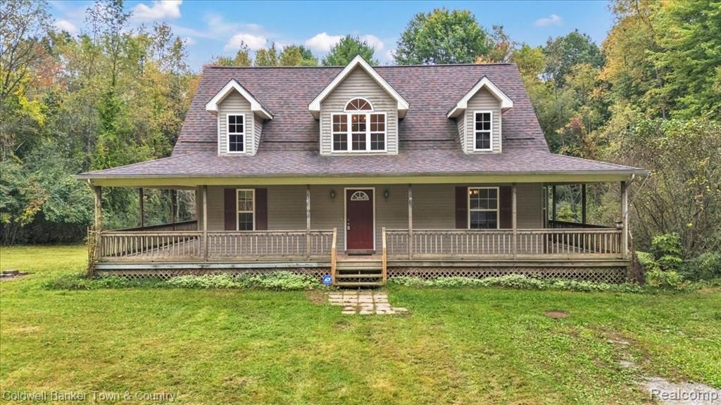 7250 Randall Drive, Fenton, MI 48430