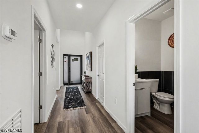 1727 NE 12th TER, Cape Coral, FL 33909